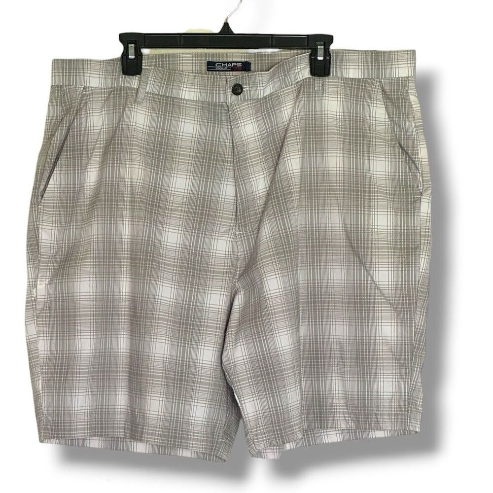 Chaps Men’s Golf 78 Performance Shorts Size 42 Gray White Plaid